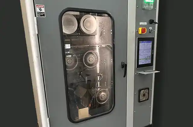 Taglio a filo diamantato di ceramica ultra dura